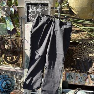 Nanette Lepore Black Cropped Pants